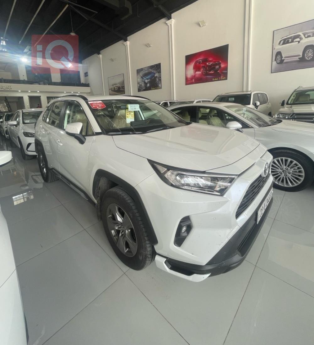 تويوتا راف 4